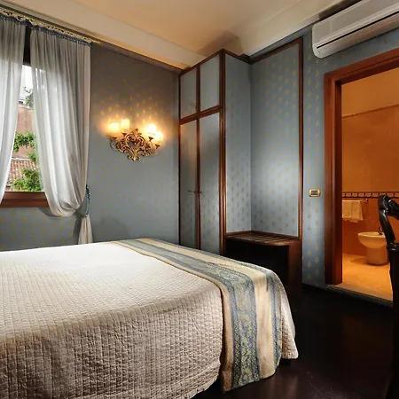 Hotel Abbazia Venice